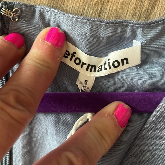 NWT Reformation CORNFLOWER SEBASTIEN LINEN BUTTON MIDI DRESS Size 6 - Picture 9 of 11